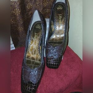 Vintage J. RENEE Bow Front Square Toe Heels (Size 7.5 M)